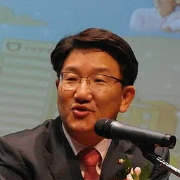 권성동